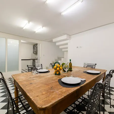 Muta House 3* Sorrente